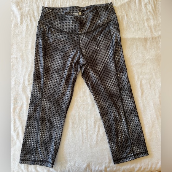 cropped leggings - Picture 2 of 2